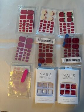NIP Nail Art Set of 2 DIY Pedicure False Nails & 7 Sets of Nail Polish Strips
